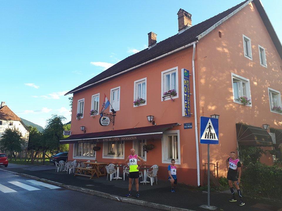 Hotel Mance Brod na Kupi Exteriér fotografie